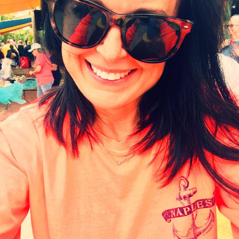 Meet your Posher, Roxy